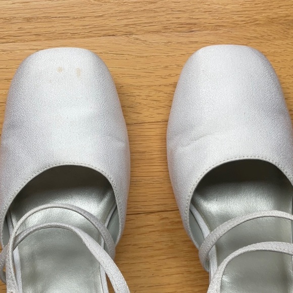 White Dyeable Shoes -good for wedding - Picture 5 of 6